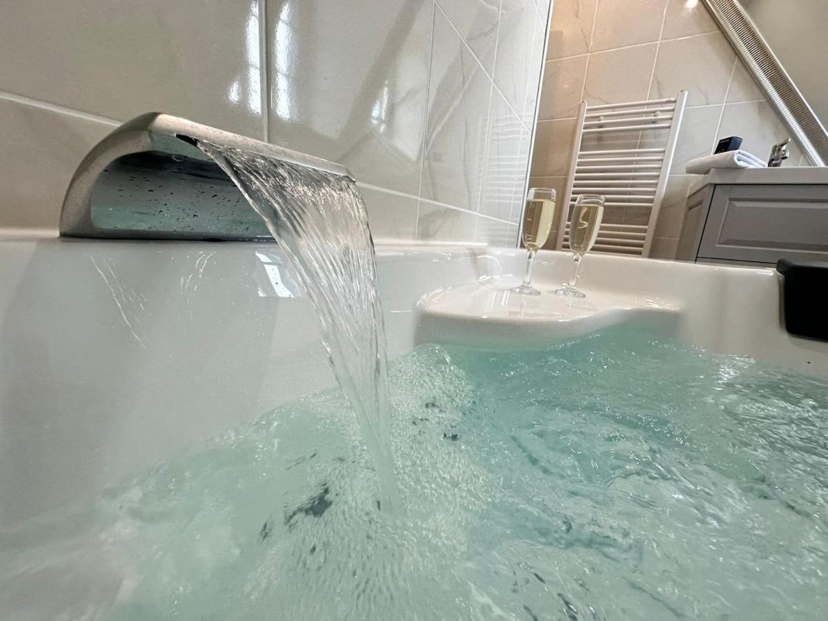 S Bayleved'Air Duplex Vue Chateau, Balneo Et Sauna Седан Экстерьер фото